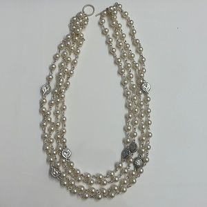 VSA White Pearl Magdalena